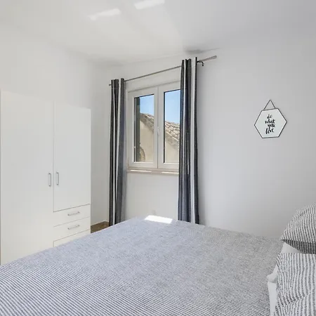Finta Apartman